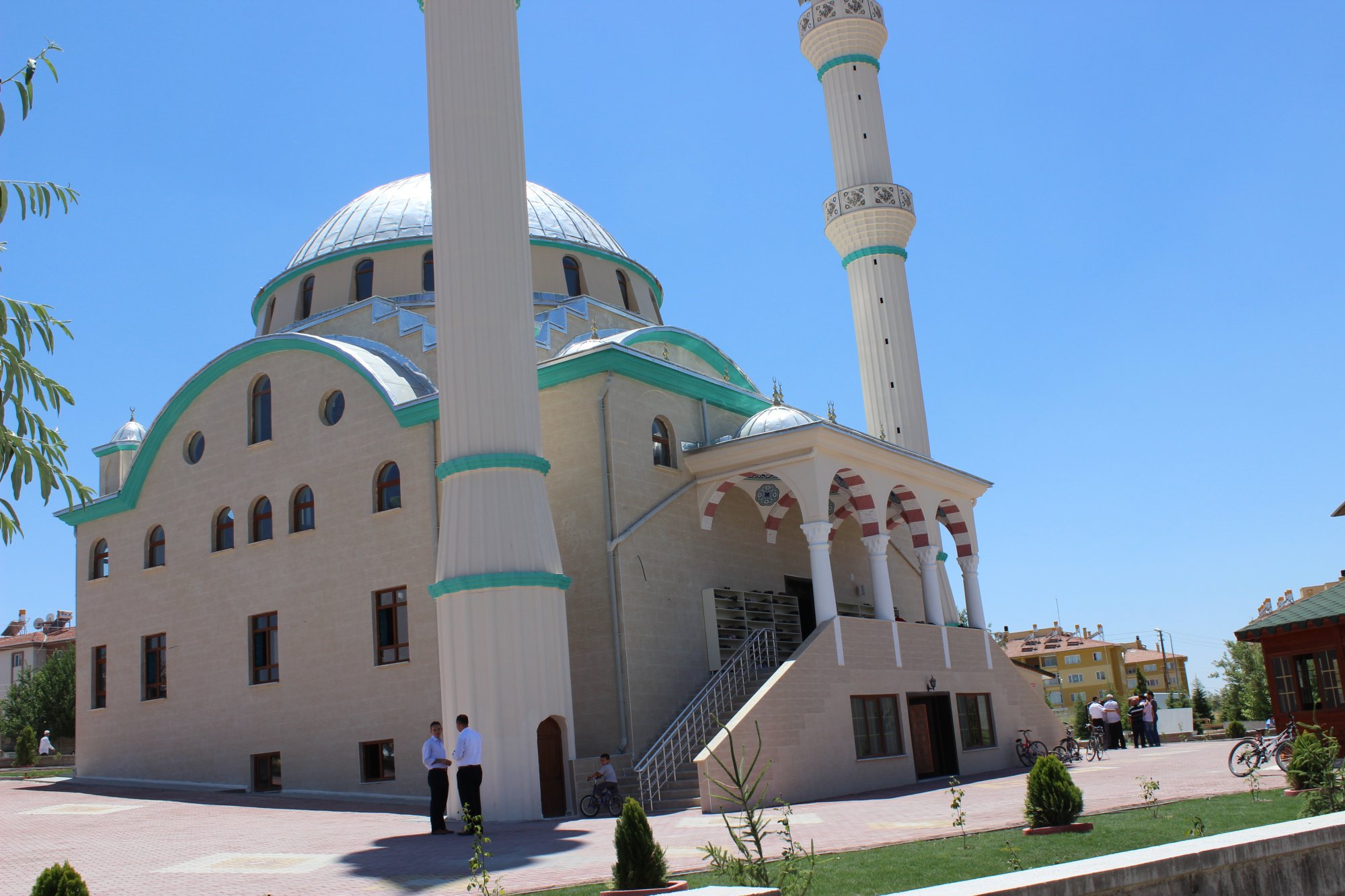 TOKİ Camii İbadete Açıldı