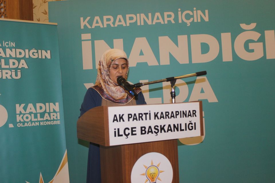 AK Parti kadın kolları  başkanlık seçimi yapıldı