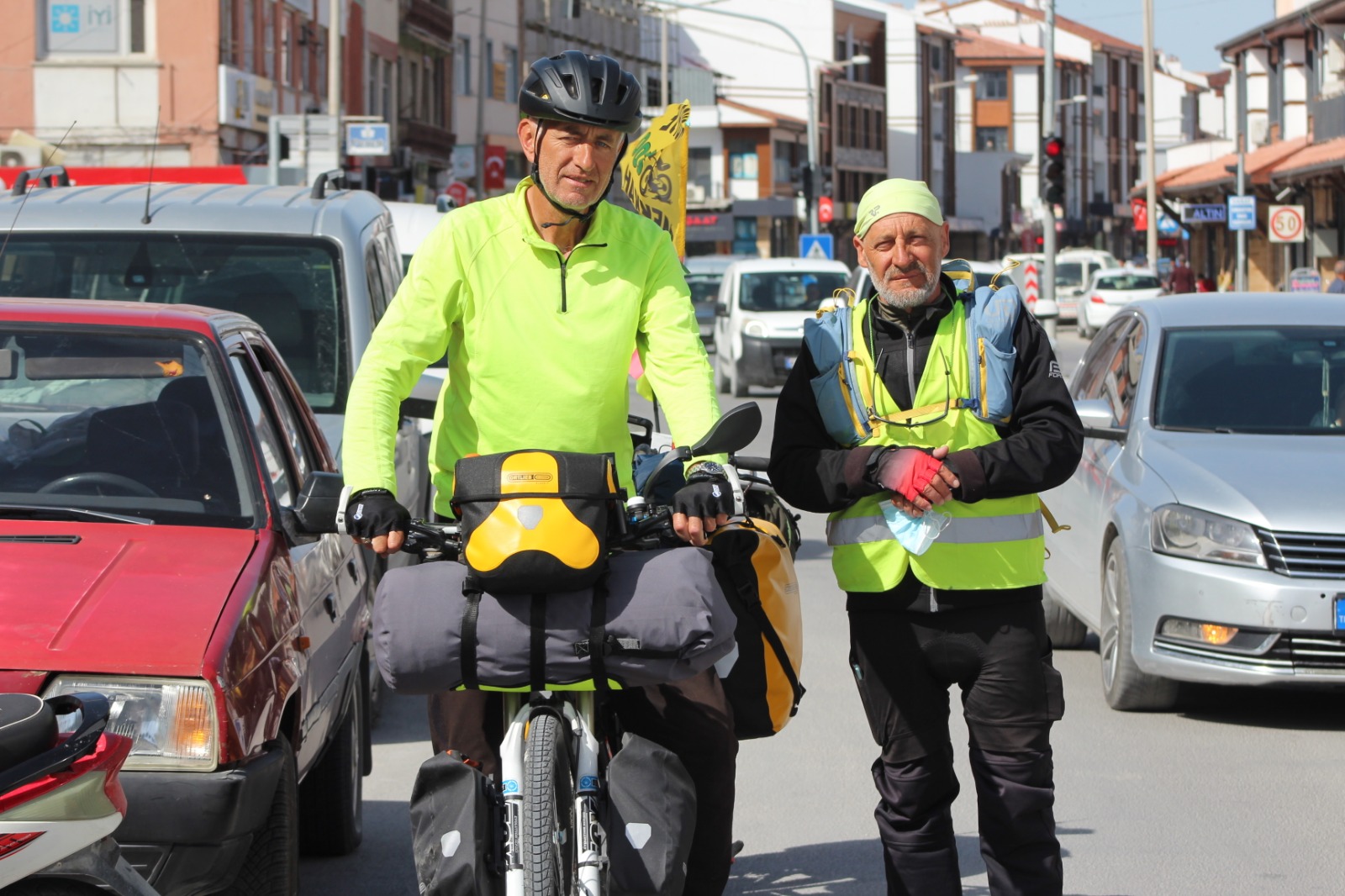 Bisikletli hacı adayları Karapınar'da