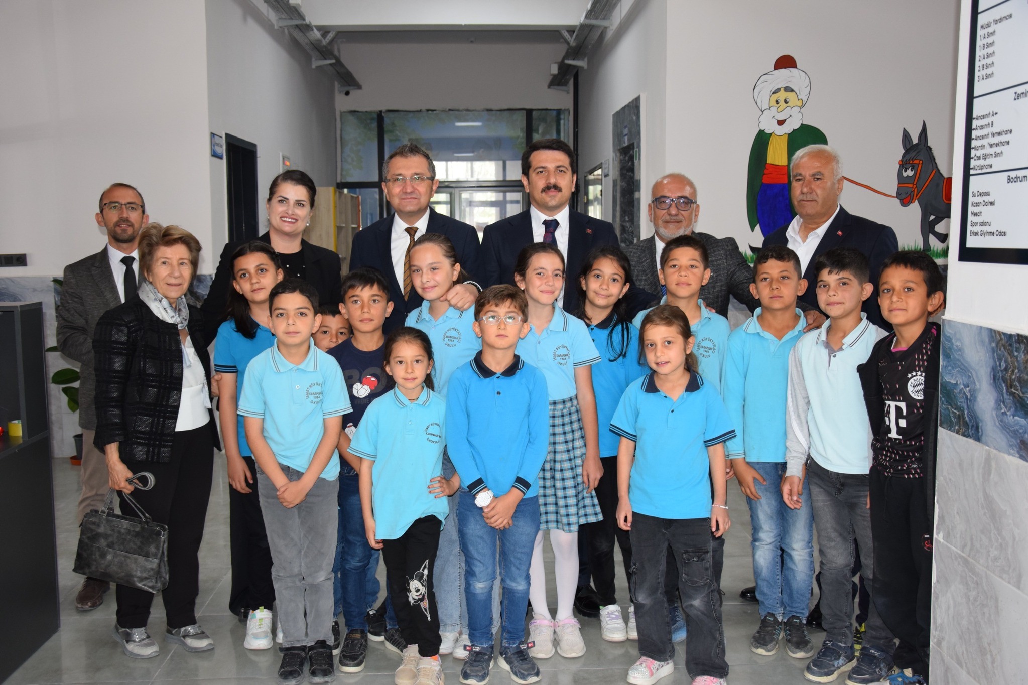 Hayırseverlerden Kütüphane