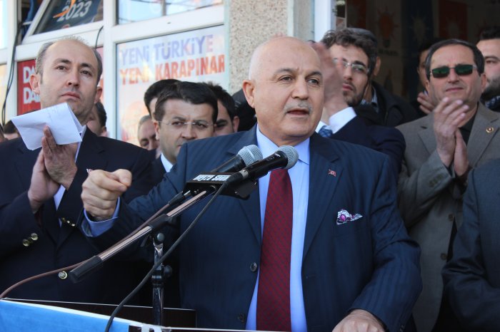 AK Parti Seçim Karargahı Açıldı